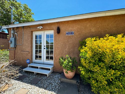 1525 Edith Blvd, Albuquerque, NM, 87102-1611 | Card Image
