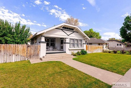 375 S Fisher Ave, Blackfoot, ID, 83221-3216 | Card Image
