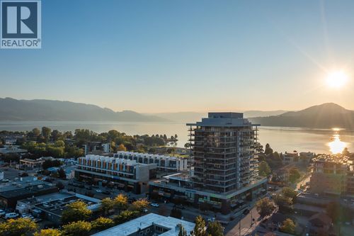 303-3030 Pandosy St, Kelowna, BC, V1Y0C4 | Card Image