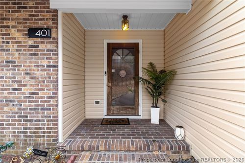 401 Lands End Rd, Fayetteville, NC, 28314-1742 | Card Image