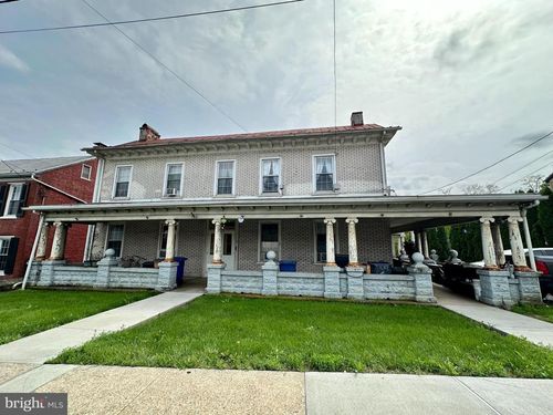 114 N Centre Ave, LEESPORT, PA, 19533-8865 | Card Image