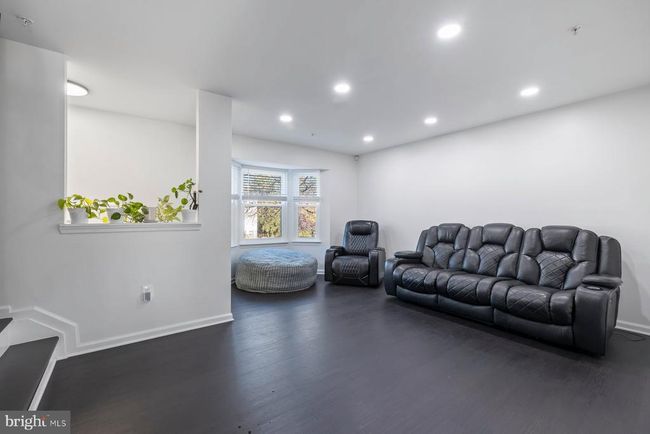 11922 Rumsfeld Ter, Townhouse with 3 bedrooms, 4 bathrooms and null parking in SILVER SPRING MD | Image 5