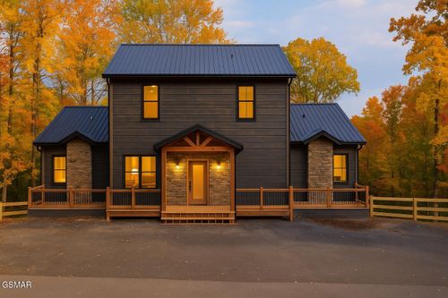 2749 Owls Cove Way, Sevierville, TN, 37862-7967 | Card Image