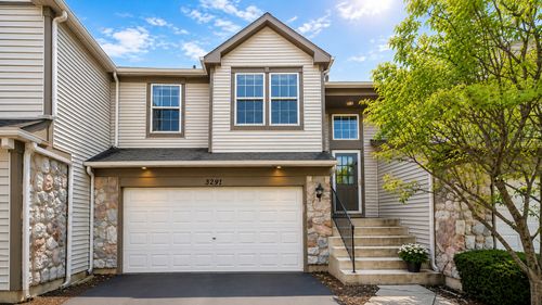 3291-3291 Cremin Ln, Aurora, IL, 60502-6543 | Card Image