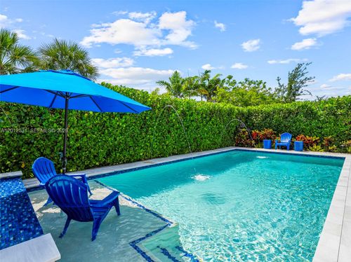 4460 Waterside Dr, Oakland Park, FL, 33309-3635 | Card Image