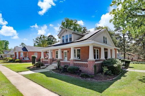 401 E 2nd St, Kenly, NC, 27542-8358 | Card Image