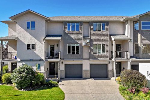 2315 1 St Ne, Calgary, AB, T2E9E6 | Card Image