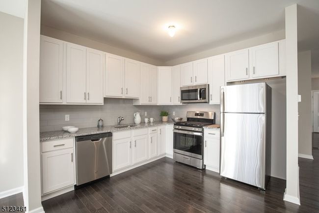 61 Arlene Ct, House other with 2 bedrooms, 2 bathrooms and null parking in Morris Plains NJ | Image 6