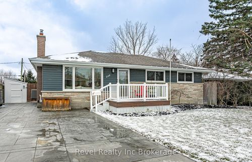 229 Burlington St, London, ON, N5Z3W3 | Card Image