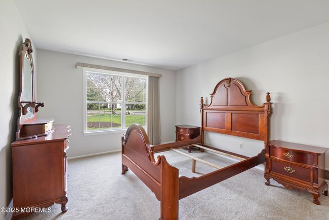 12-1 - 437 Hampton Ct, Condo with 2 bedrooms, 2 bathrooms and 1 parking in Manalapan NJ | Image 12