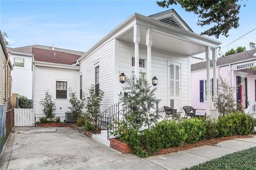 337 Nashville Ave, New Orleans, LA, 70115-2110 | Card Image
