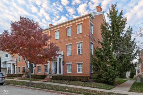 2068 Broughton St, Carmel, IN, 46032-7311 | Card Image