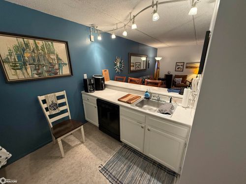 unit-405-2700 N Shore Dr, Clear Lake, IA, 50428-1073 | Card Image