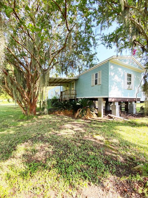 1568 Doctor Beatrous Rd, Theriot, LA, 70397-9638 | Card Image
