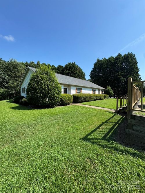 104 Peninsula Place Ln, Mooresville, NC, 28117-8123 | Card Image
