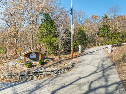 19005 Old Wild Turkey Ln, Wildwood, MO, 63069-2914 | Card Image