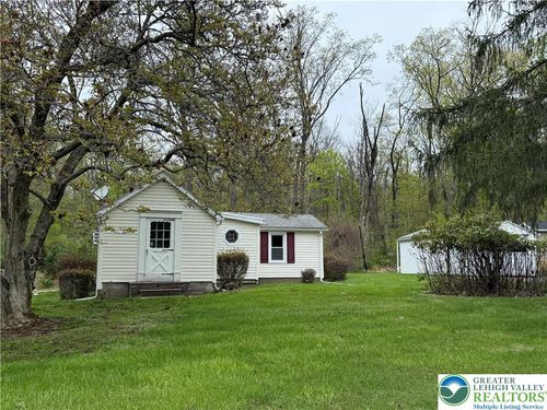 327 Rutt Road, Washington Twp, PA, 18013 | Card Image