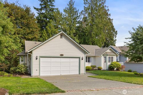 3744 Ne Trout Brook Ln, Bremerton, WA, 98311-8203 | Card Image