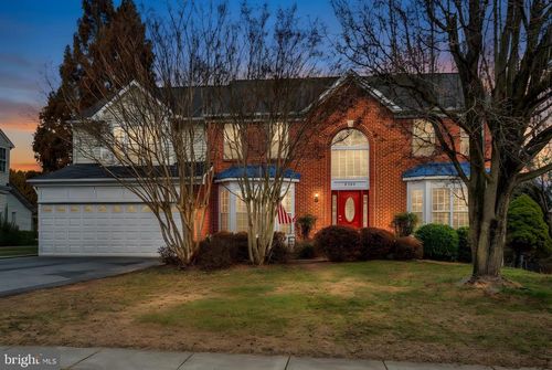 9309 E Carondelet Dr, Manassas Park, VA, 20111-2465 | Card Image