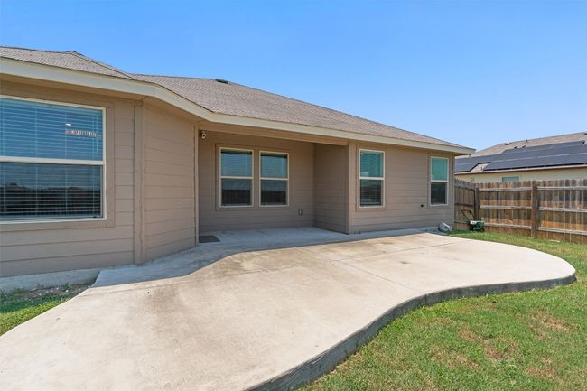 Rear view of property with a patio | Image 28