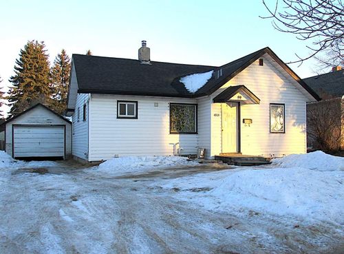 4903 44 St, Camrose, AB, T4V1C1 | Card Image