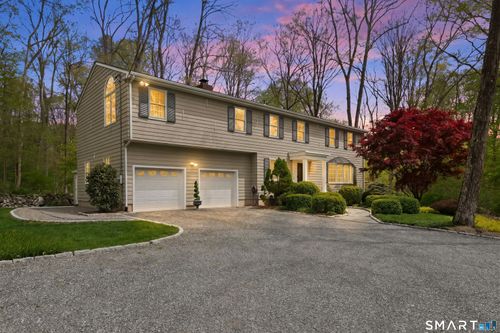 95 Alexandra Drive, Stamford, CT, 06903 | Card Image