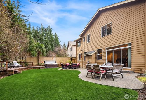 8812 Norman Ave Se, Snoqualmie, WA, 98065-5002 | Card Image