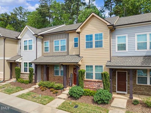 718 Wickham Ridge Rd, Apex, NC, 27539-9049 | Card Image