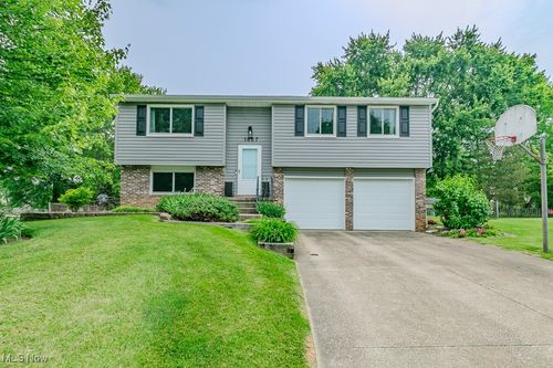 1657 Kasserine Ct, Twinsburg, OH, 44087-1148 | Card Image
