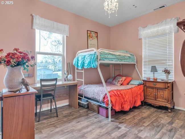 423 E Main St, House other with 5 bedrooms, 3 bathrooms and null parking in Carlton OR | Image 19