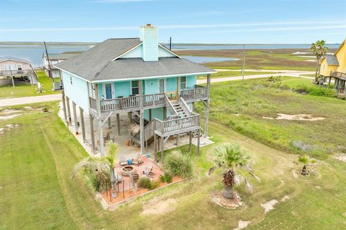 4710 Bayshore Dr, Freeport, TX, 77541-7137 | Card Image