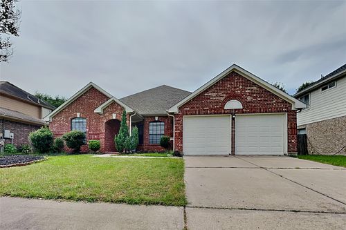 8406 Adler Lake Dr, Houston, TX, 77083-5272 | Card Image