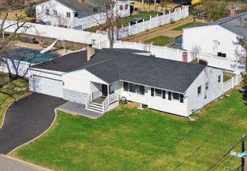 205 Smithtown Polk Blvd, Centereach, NY, 11720-3255 | Card Image