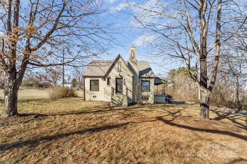 418 Carbon City Rd, Morganton, NC, 28655-4150 | Card Image