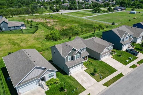 3813 Mary Belle Ln, Kansas City, MO, 64131 | Card Image