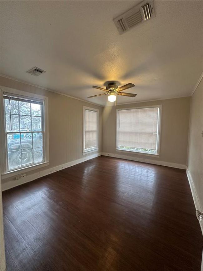 155 33rd Street Nw, For Sale in Paris Zoocasa