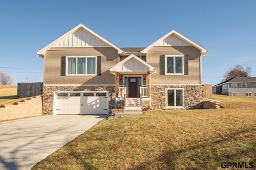 8523 Riverdale Rd, Plattsmouth, NE, 68048-4809 | Card Image