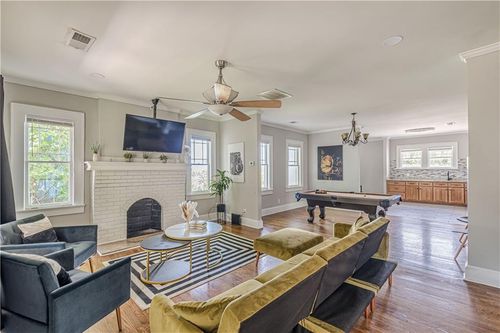 975 Dill Ave Sw, atlanta, GA, 30310-4145 | Card Image