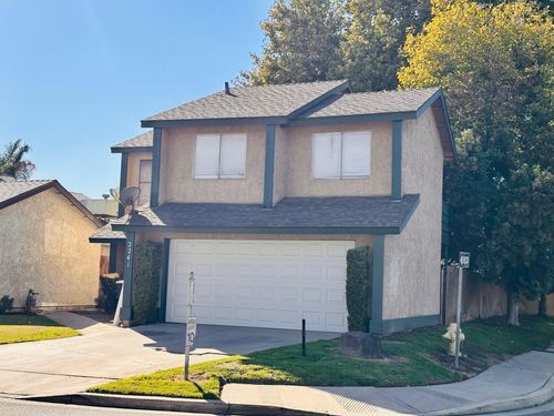 2241 N Edison St, Visalia, CA, 93292-2296 | Card Image