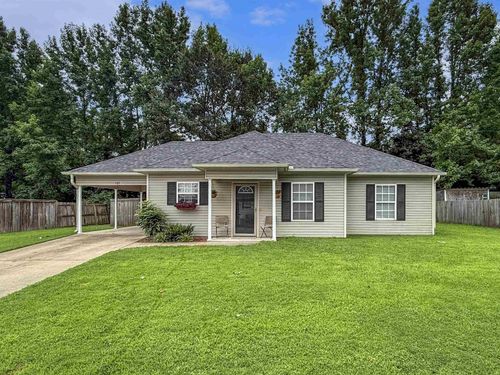 105 Lucy Ln, Ward, AR, 72176-9594 | Card Image