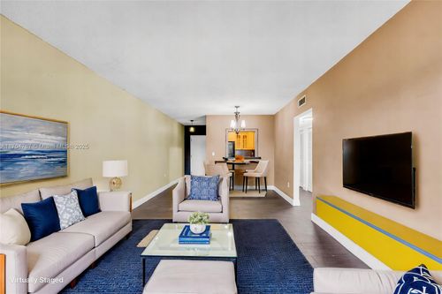 apt-210-525 W 69th St, Hialeah, FL, 33014-4914 | Card Image