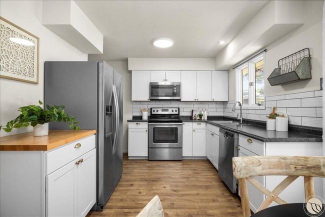 Kitchen | Image 6