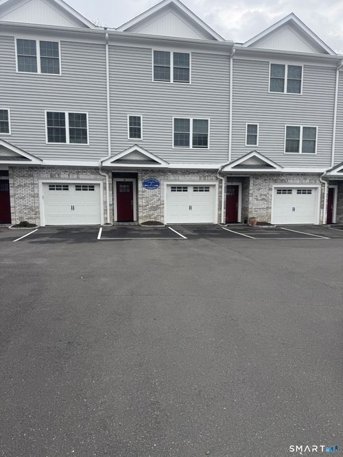 5-2 Beacon Sq, Fairfield, CT, 06825-3691 | Card Image