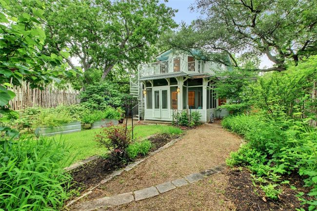 Back yard | Image 39