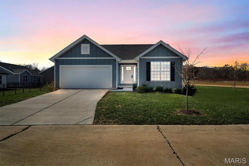 1122 Red Fox Dr, Eureka, MO, 63025-3107 | Card Image