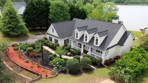 1031 Shoreline Dr, Madison, GA, 30650-2398 | Card Image