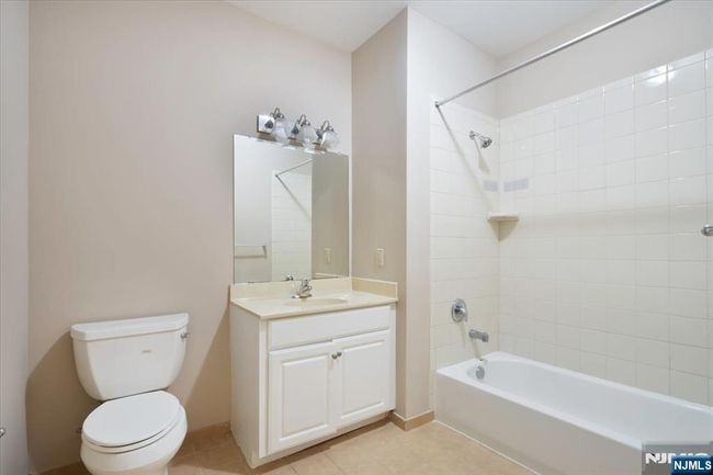 25 Duncan Ave, Condo with 2 bedrooms, 2 bathrooms and null parking in Jersey City NJ | Image 20