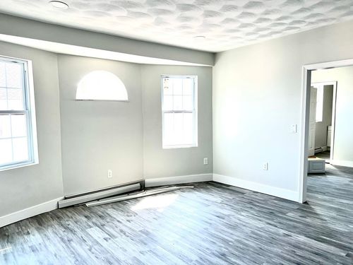 3l-541 N Front St, New Bedford, MA, 02745-5950 | Card Image
