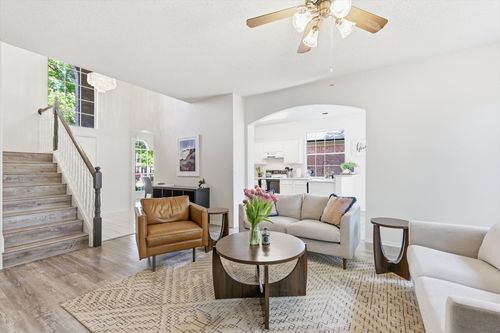 239 High Pointe Ln, Cedar Hill, TX, 75104-5109 | Card Image