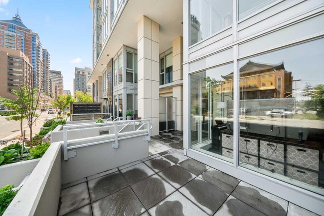 106 - 1025 5 Ave Sw, Condo with 2 bedrooms, 3 bathrooms and 2 parking in Calgary AB | Image 24